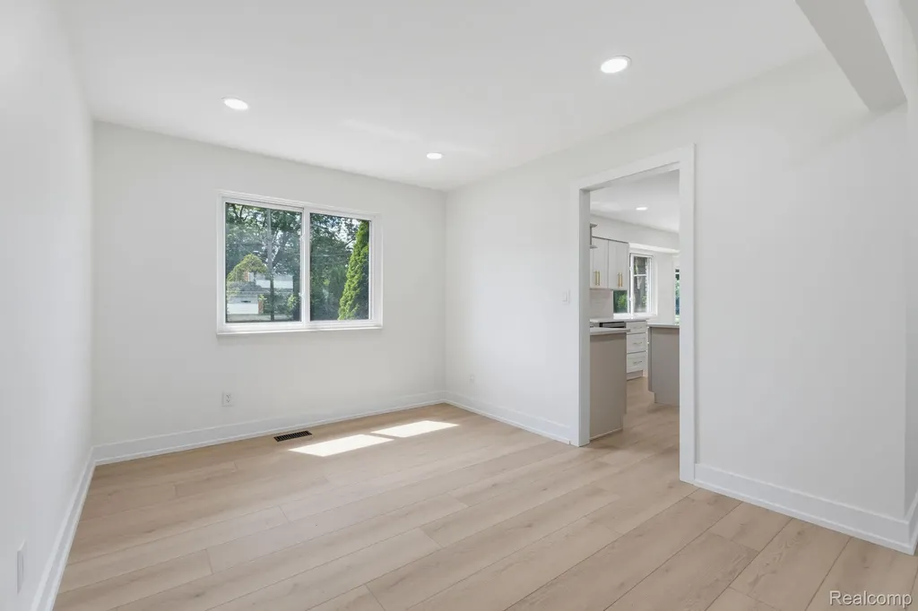 6780 Lee Crest Drive West Bloomfield Charter Township MI 48322
