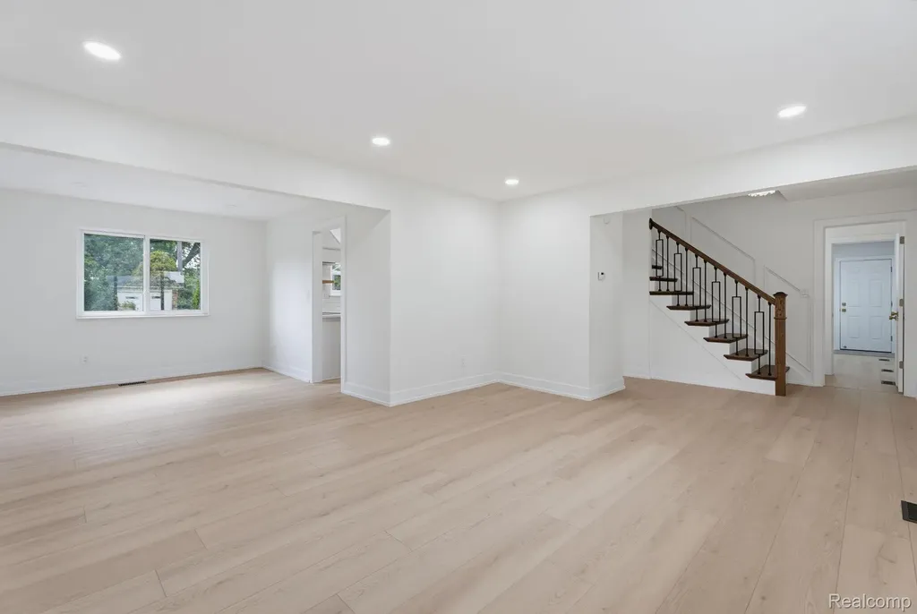6780 Lee Crest Drive West Bloomfield Charter Township MI 48322