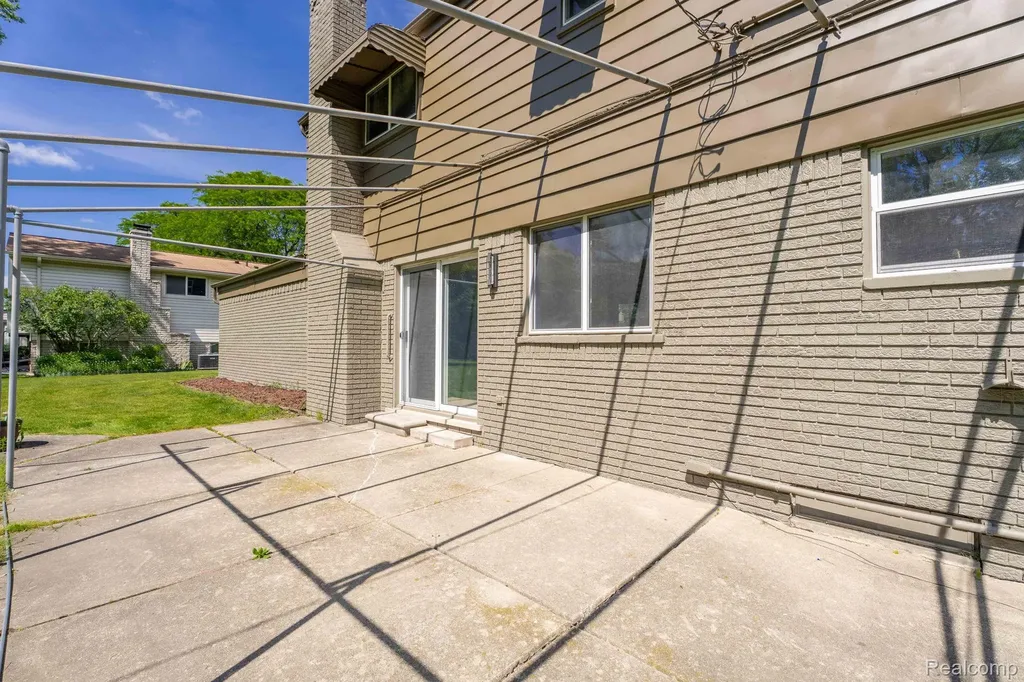 6780 Lee Crest Drive West Bloomfield Charter Township MI 48322