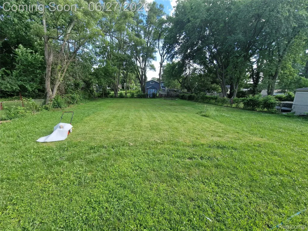 4320 Frazho Road Warren City MI 48091