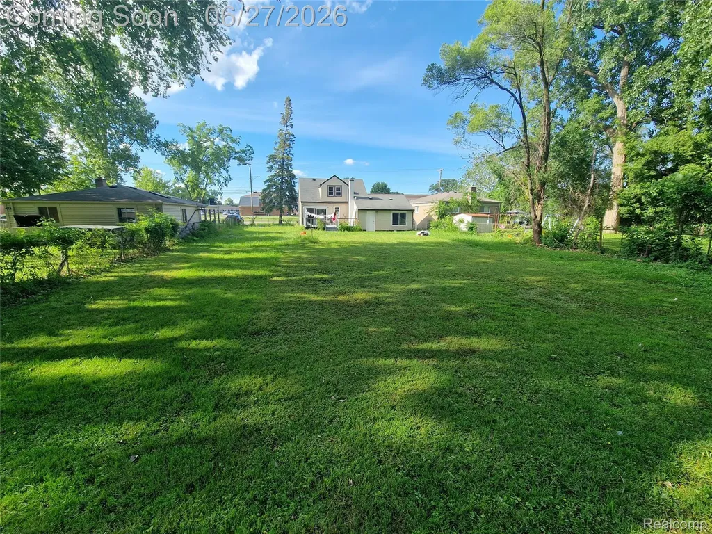 4320 Frazho Road Warren City MI 48091