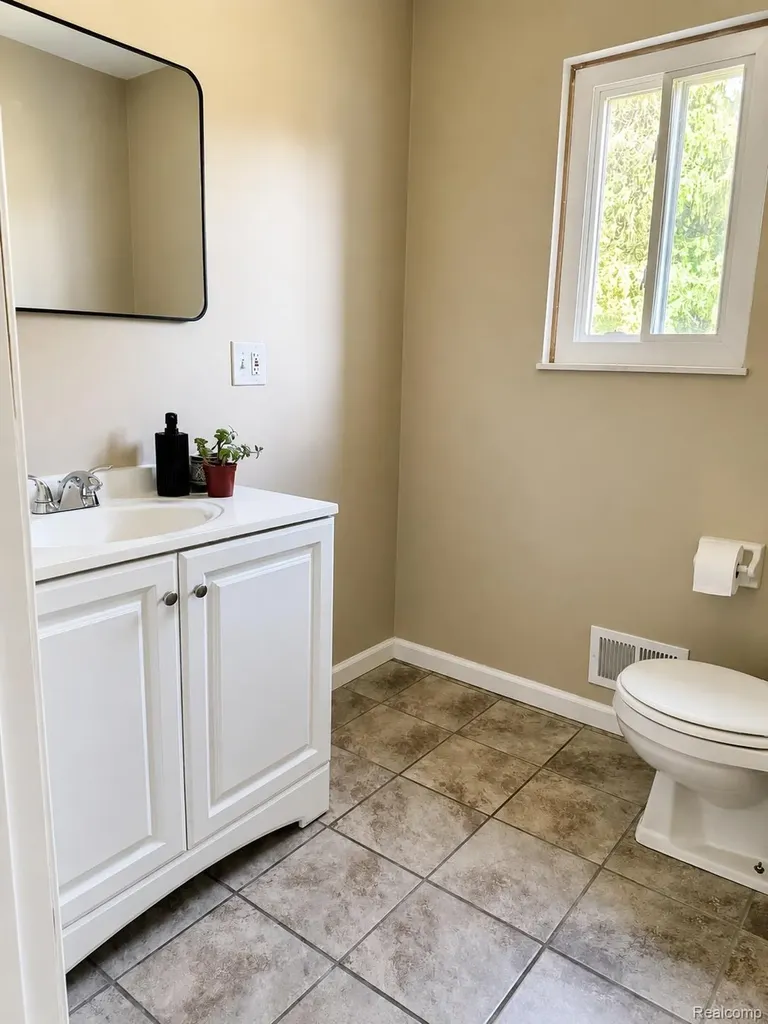 977 Mary Drive Lapeer Township MI 48446