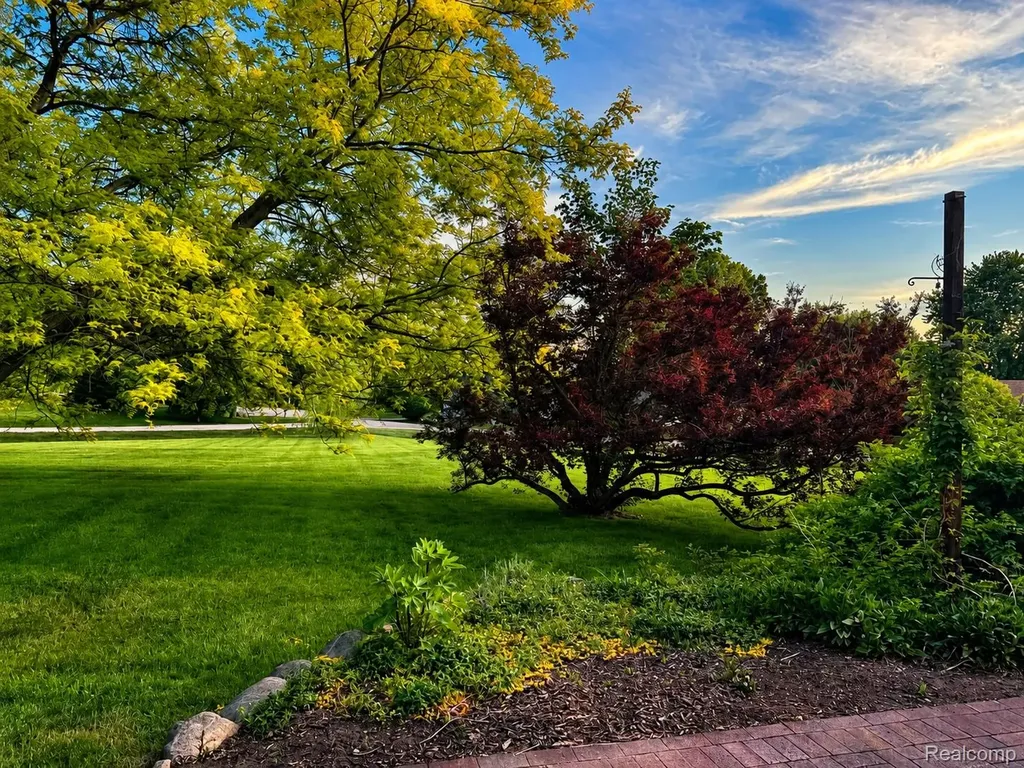 977 Mary Drive Lapeer Township MI 48446