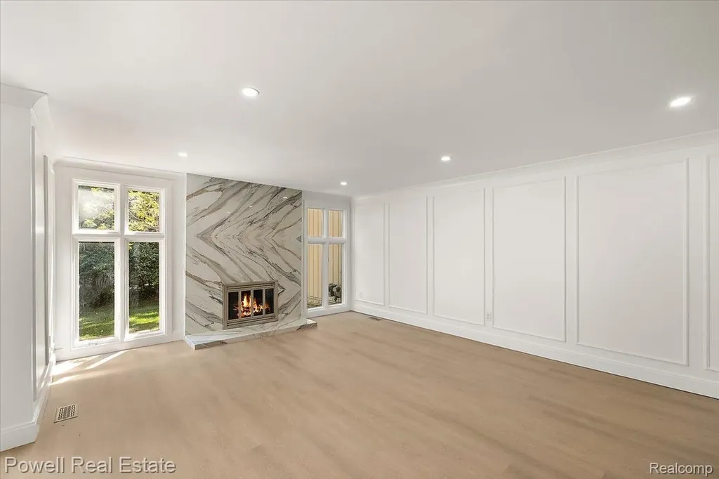 1447 Ravineview Court Bloomfield Hills City MI 48304