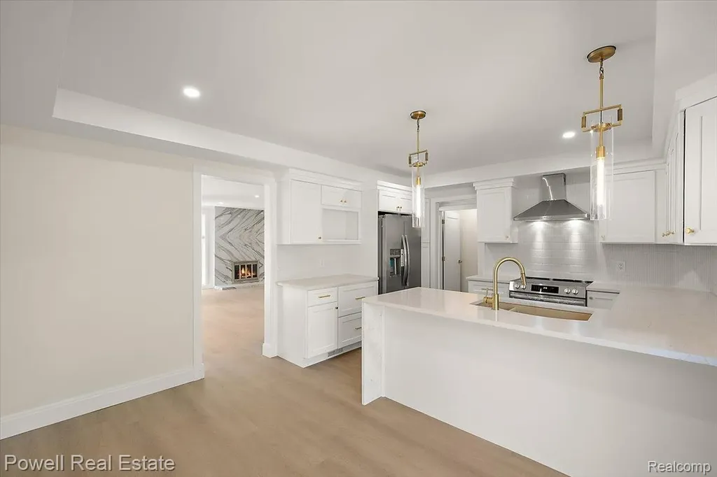 1447 Ravineview Court Bloomfield Hills City MI 48304