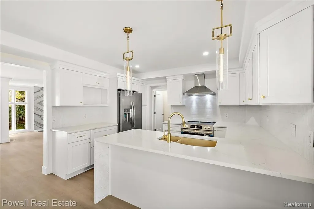 1447 Ravineview Court Bloomfield Hills City MI 48304