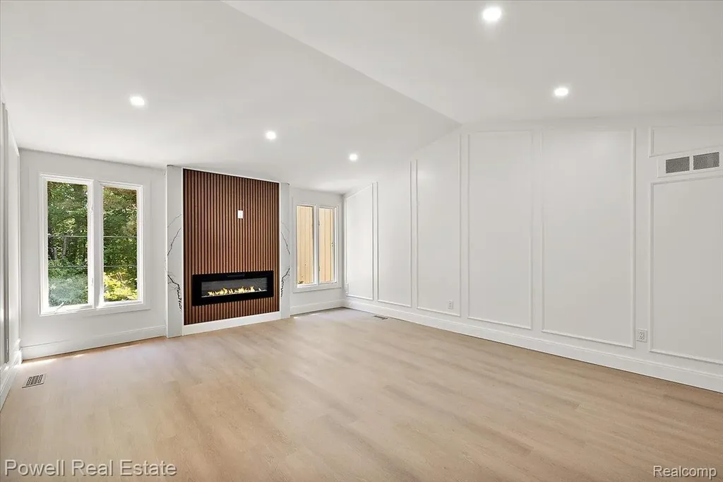 1447 Ravineview Court Bloomfield Hills City MI 48304