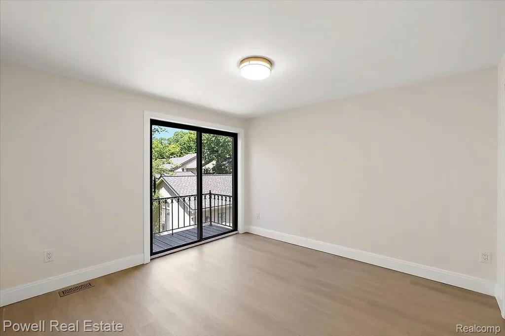 1447 Ravineview Court Bloomfield Hills City MI 48304