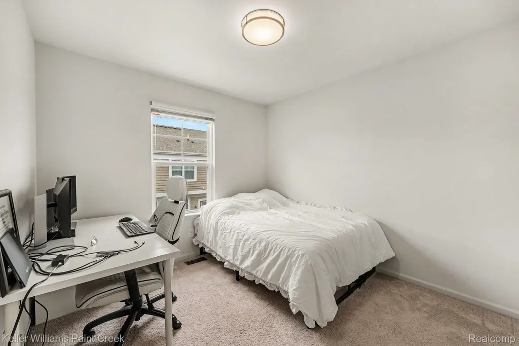 4923 Treeside Lane Troy City MI 48098