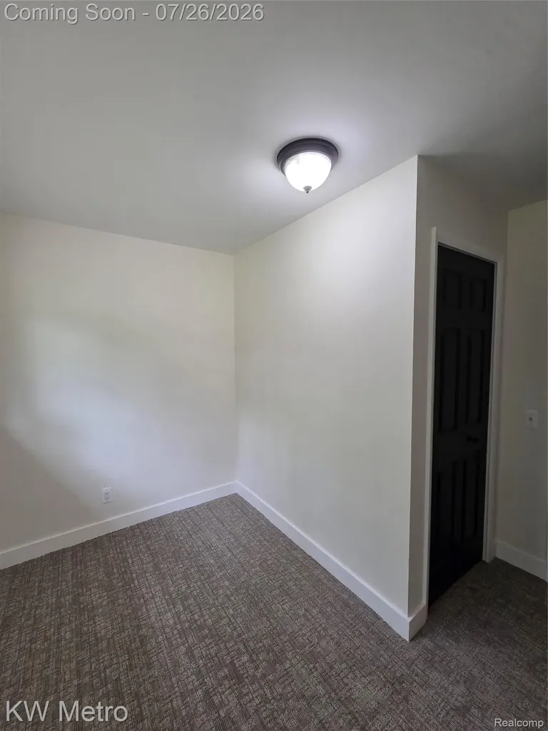 1755 Wellington Avenue Bloomfield Hills City MI 48302