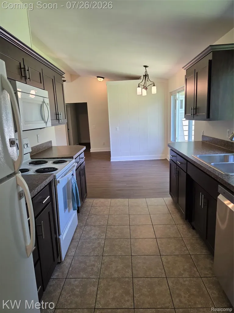 1755 Wellington Avenue Bloomfield Hills City MI 48302