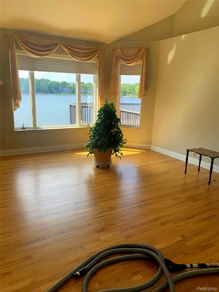 2480 S Baldwin Road Orion Charter Township MI 48360