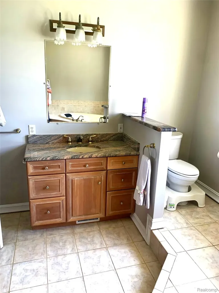 2480 S Baldwin Road Orion Charter Township MI 48360