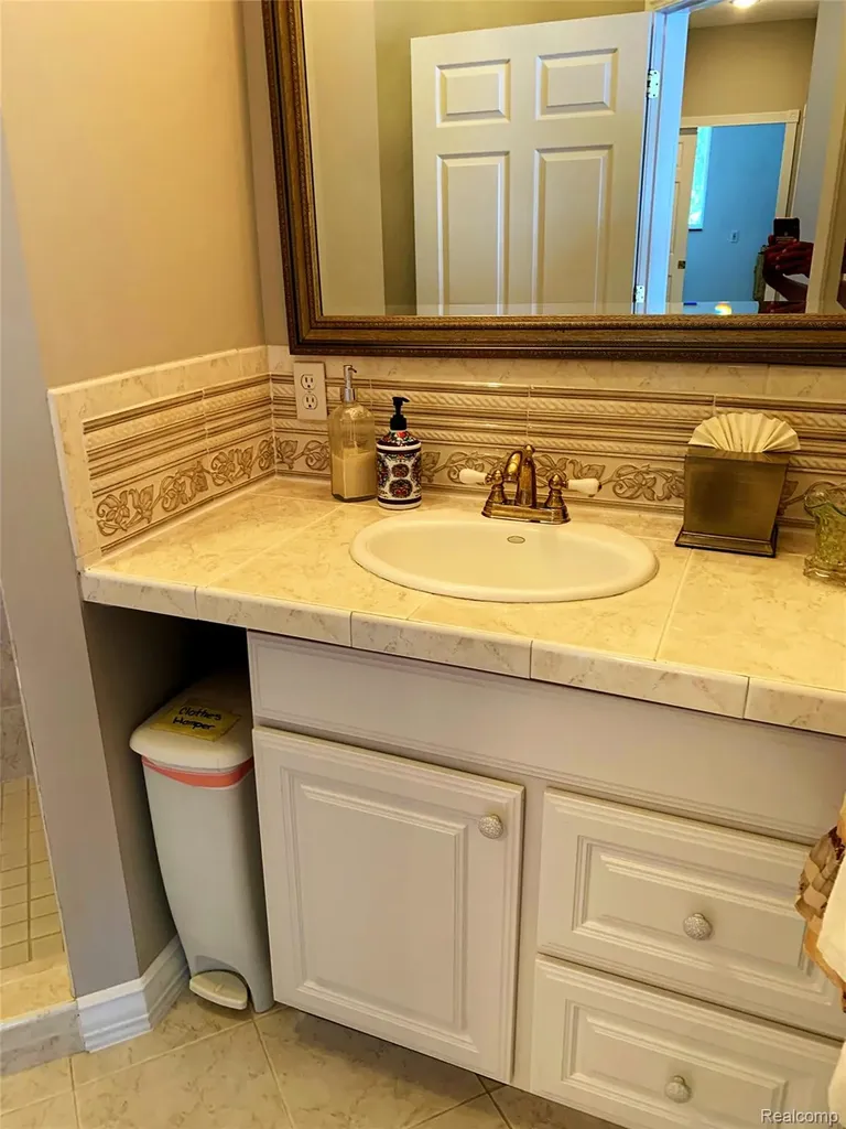 2480 S Baldwin Road Orion Charter Township MI 48360