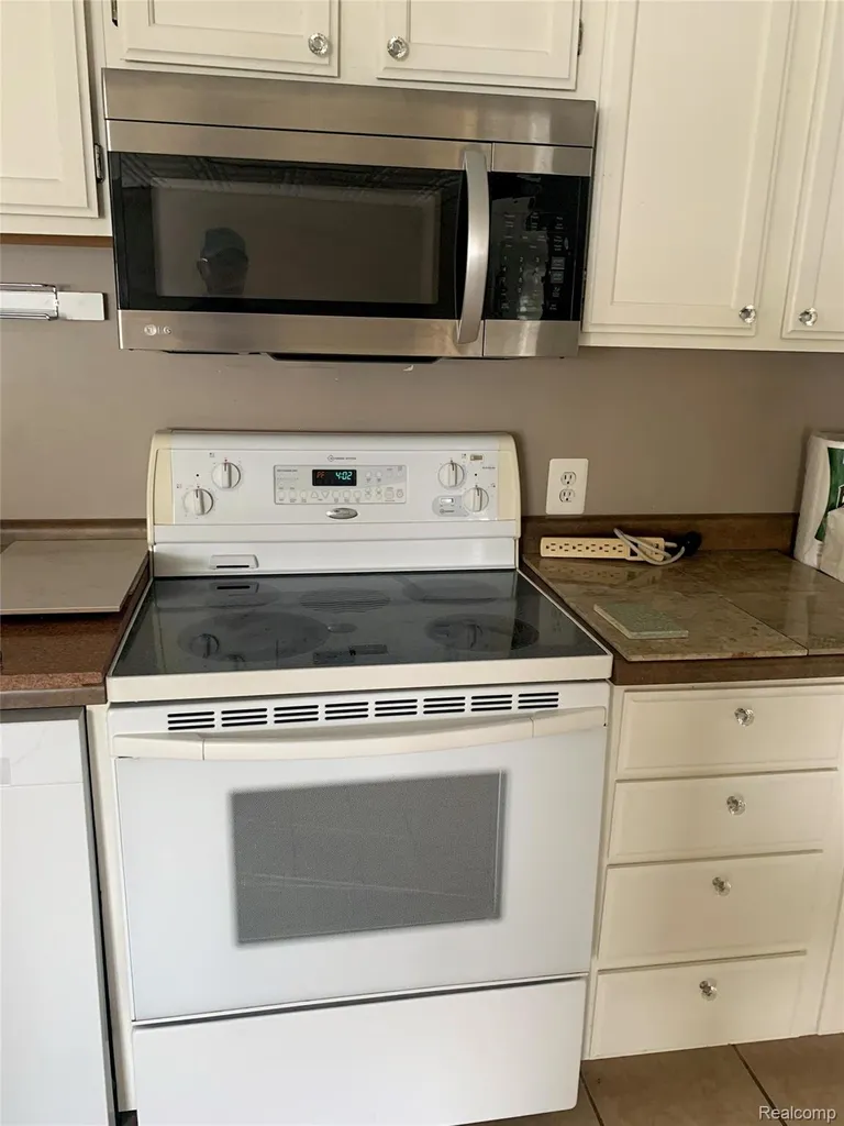 2480 S Baldwin Road Orion Charter Township MI 48360