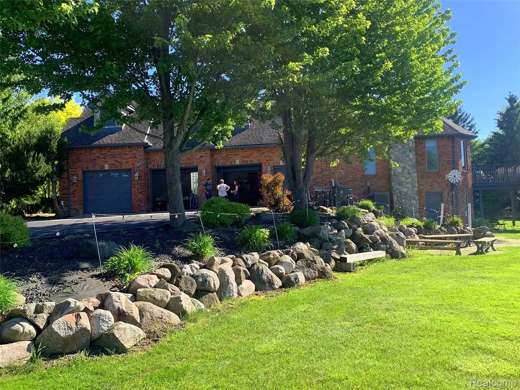 2480 S Baldwin Road Orion Charter Township MI 48360