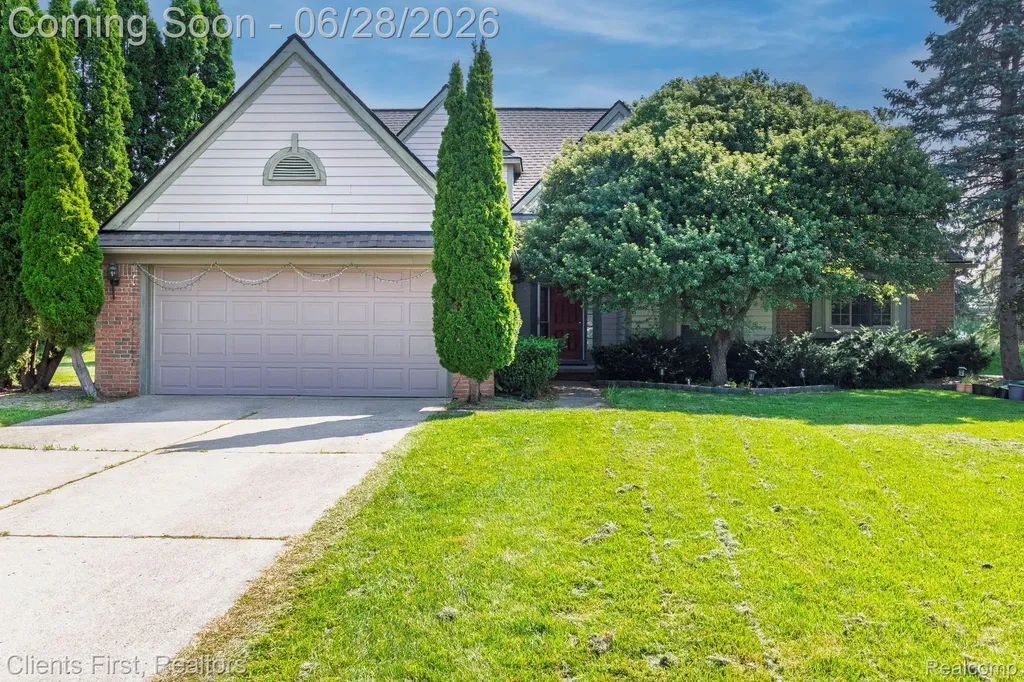 39478 Squire Road Novi City MI 48375
