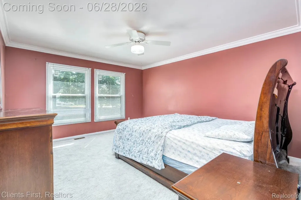 39478 Squire Road Novi City MI 48375