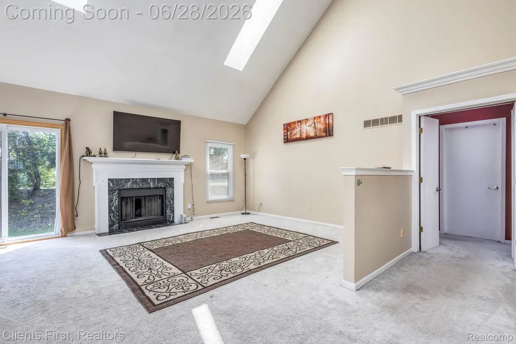 39478 Squire Road Novi City MI 48375