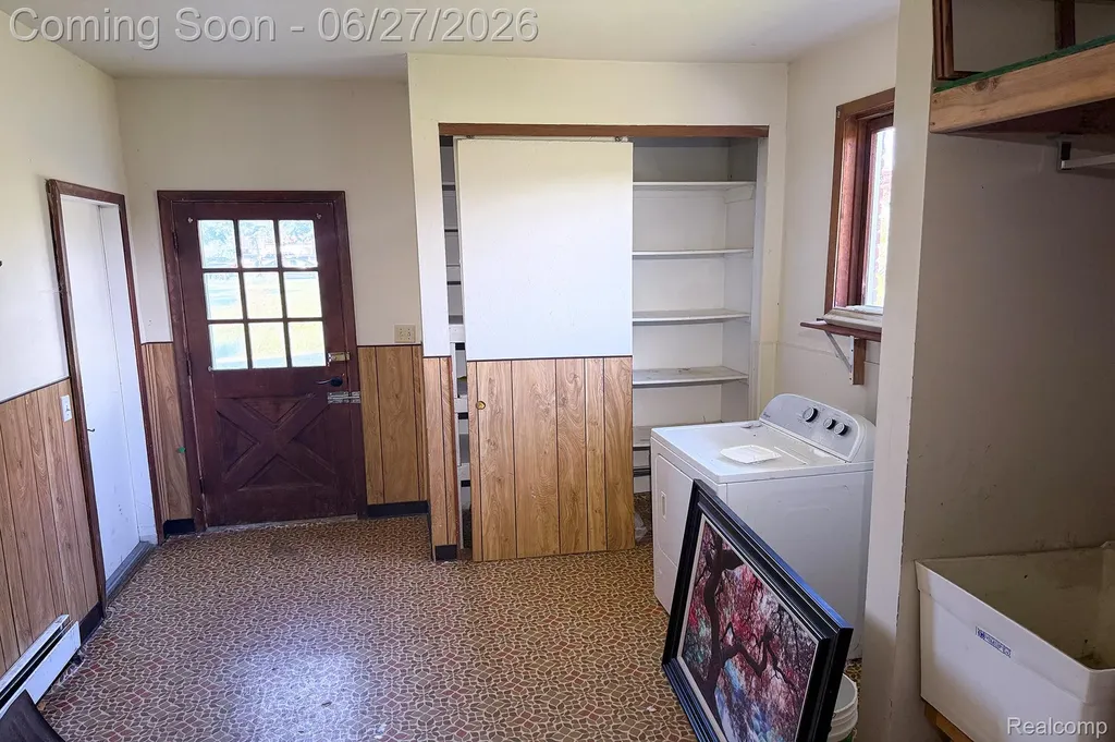 16650 Walcliff Drive Clinton Charter Township MI 48035