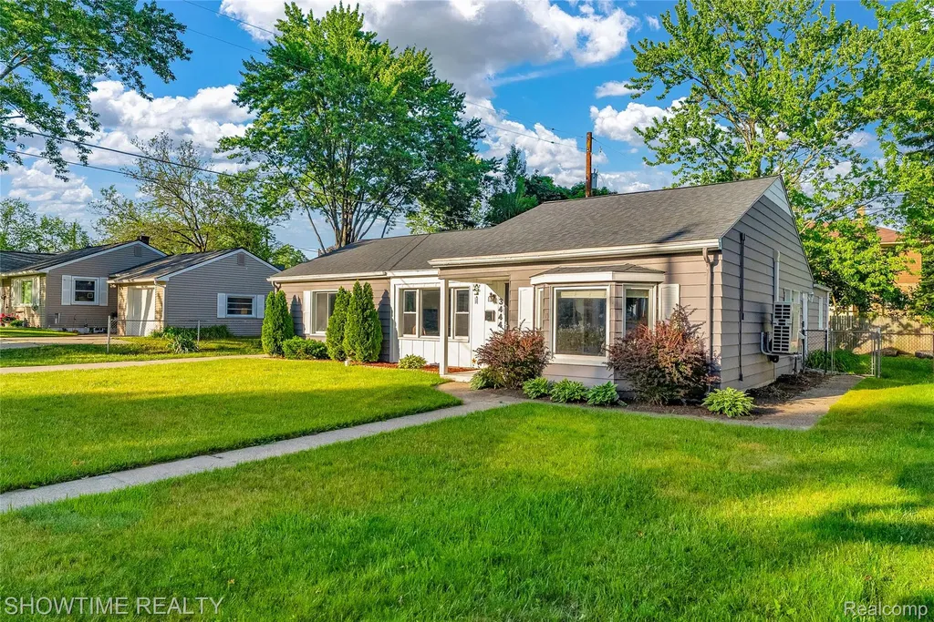 3444 Maple Street Port Huron City MI 48060