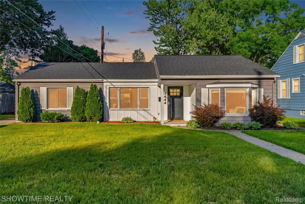 3444 Maple Street Port Huron City MI 48060