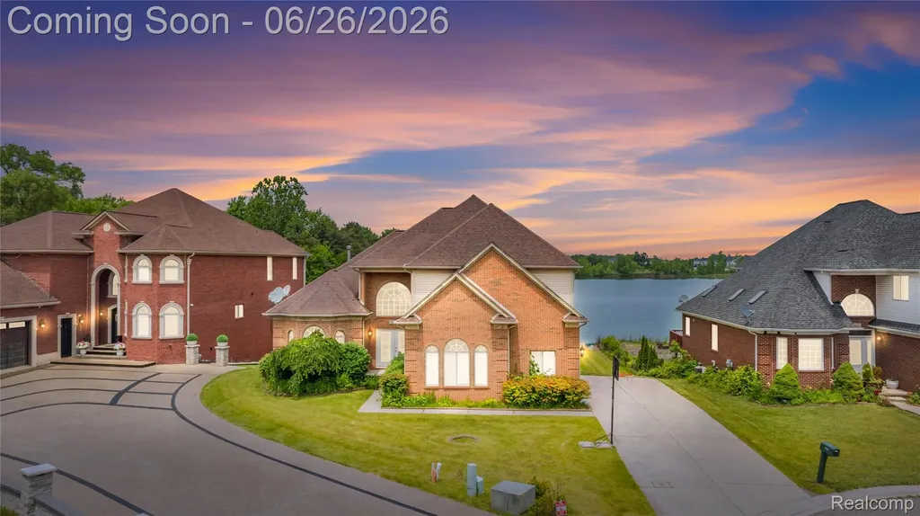 2651 Erma Drive Shelby Charter Township MI 48317