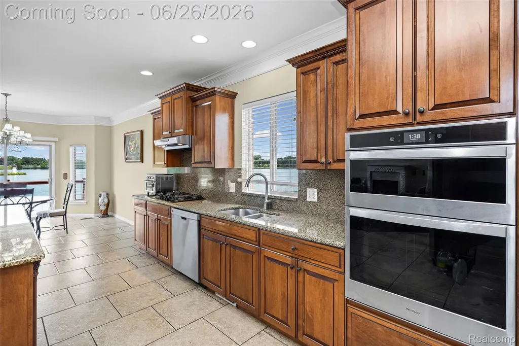 2651 Erma Drive Shelby Charter Township MI 48317