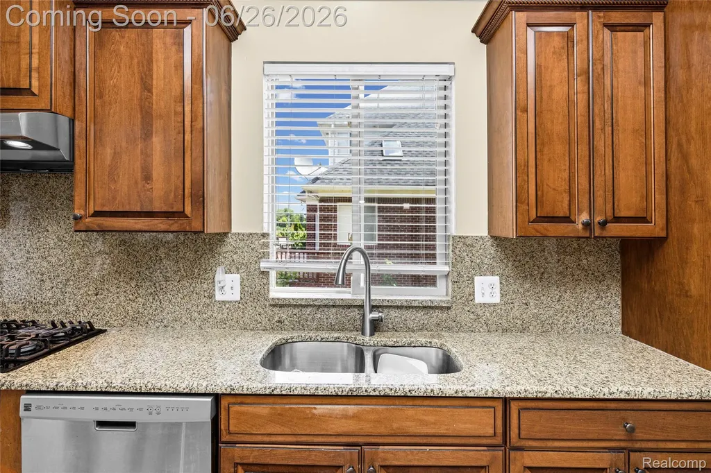 2651 Erma Drive Shelby Charter Township MI 48317