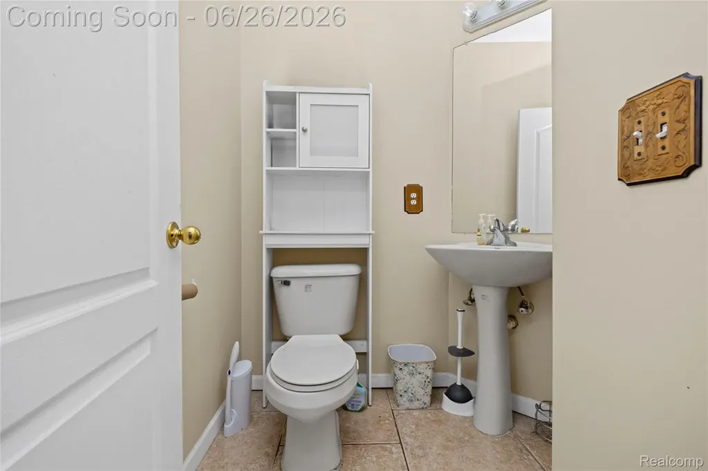 2651 Erma Drive Shelby Charter Township MI 48317