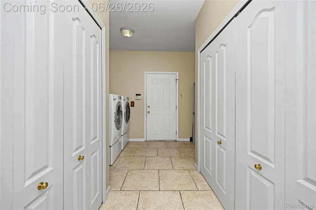 2651 Erma Drive Shelby Charter Township MI 48317