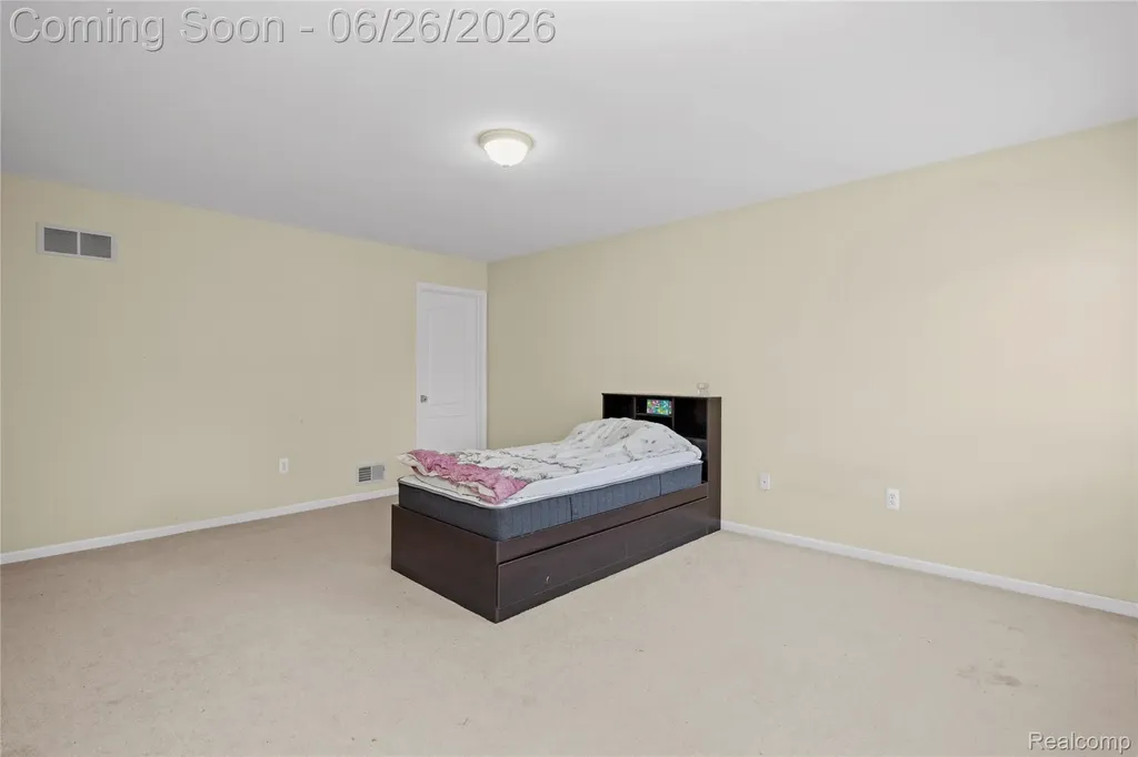2651 Erma Drive Shelby Charter Township MI 48317
