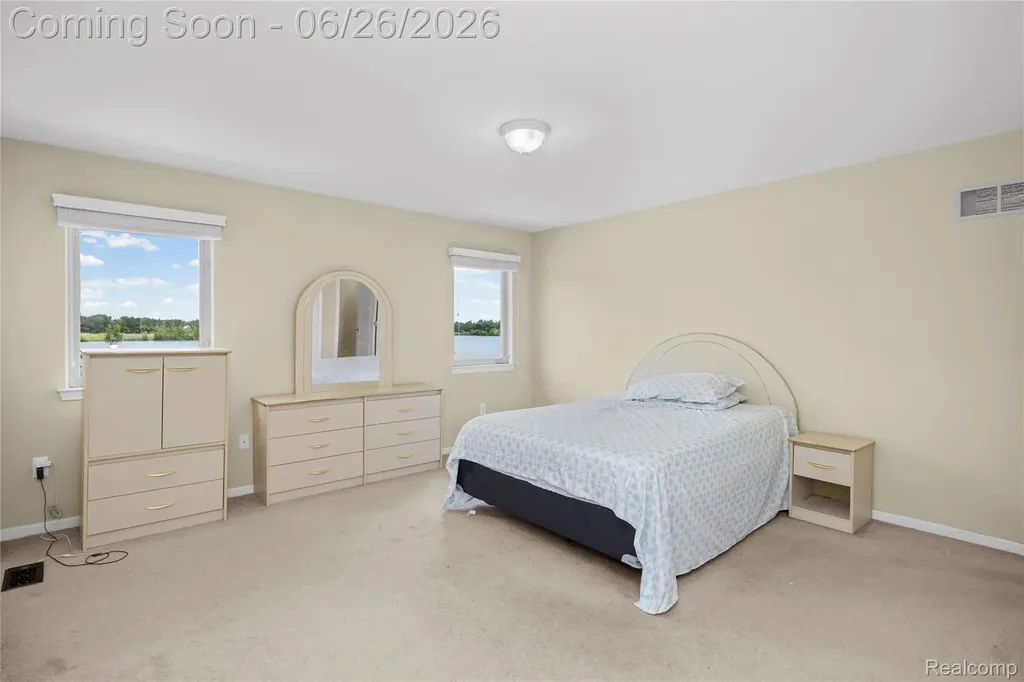 2651 Erma Drive Shelby Charter Township MI 48317