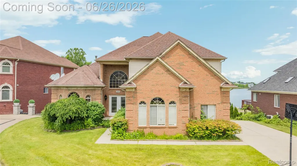 2651 Erma Drive Shelby Charter Township MI 48317