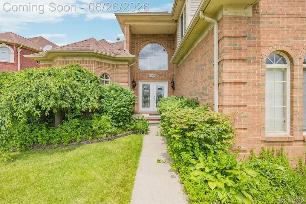 2651 Erma Drive Shelby Charter Township MI 48317