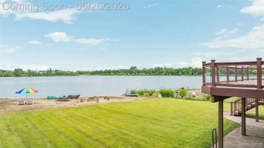 2651 Erma Drive Shelby Charter Township MI 48317