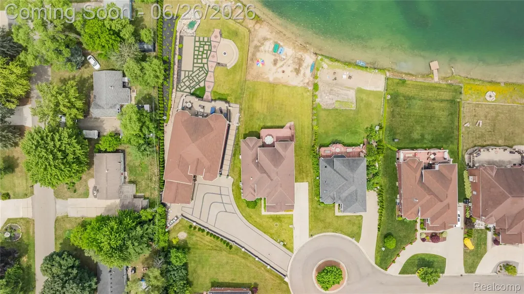 2651 Erma Drive Shelby Charter Township MI 48317