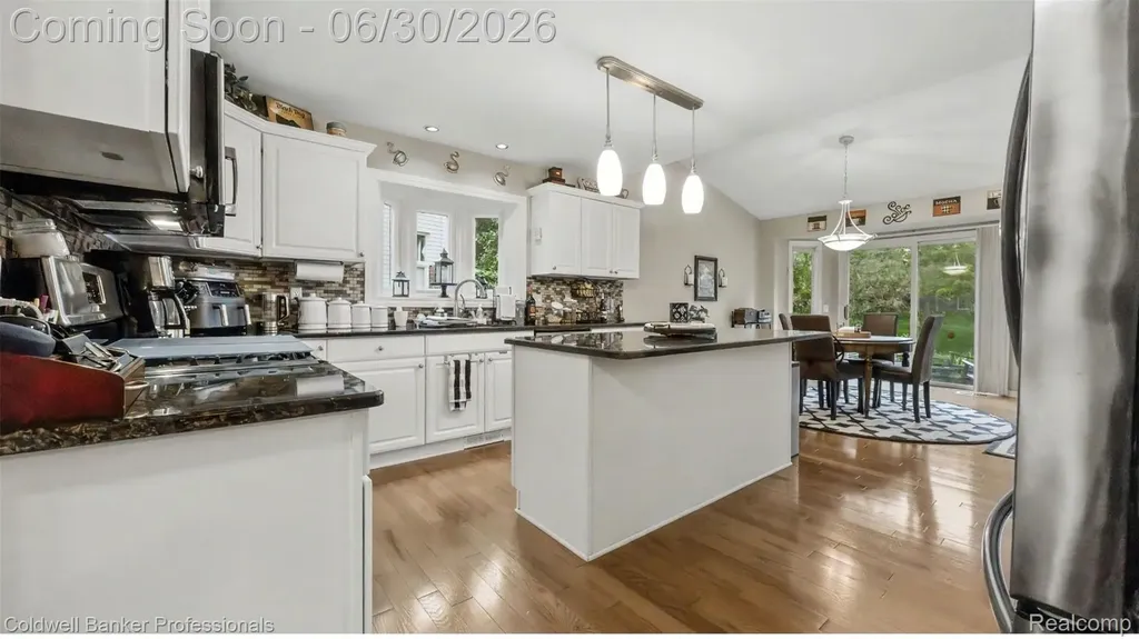 1085 Bloomview Circle Rochester City MI 48307
