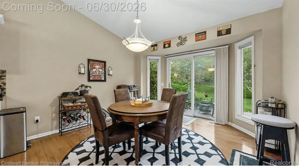 1085 Bloomview Circle Rochester City MI 48307