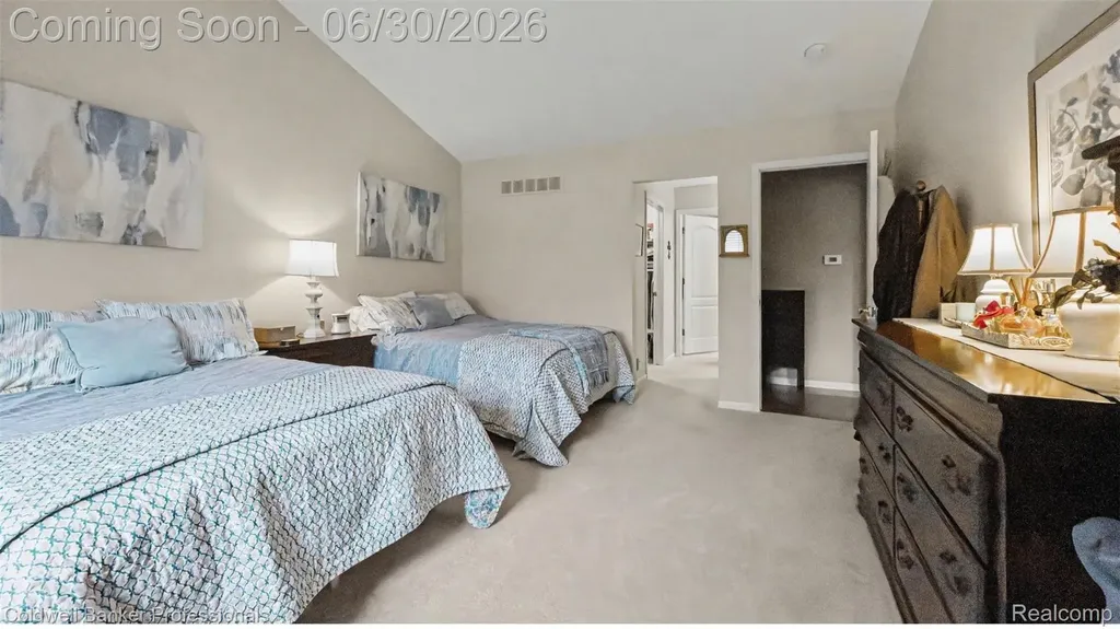 1085 Bloomview Circle Rochester City MI 48307