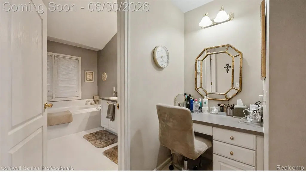 1085 Bloomview Circle Rochester City MI 48307