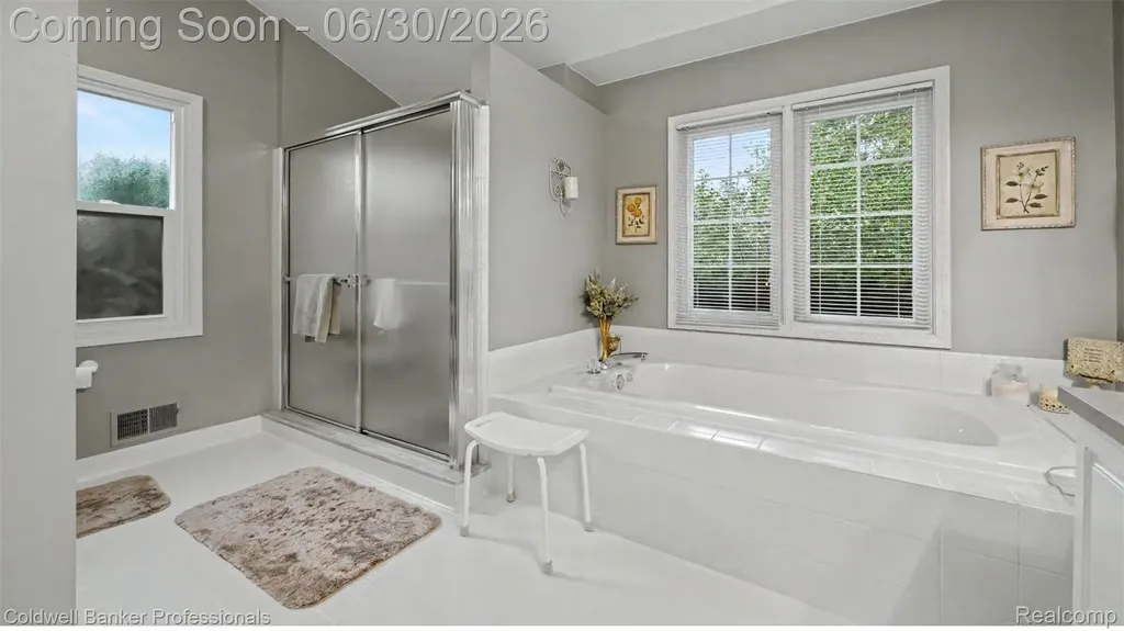 1085 Bloomview Circle Rochester City MI 48307