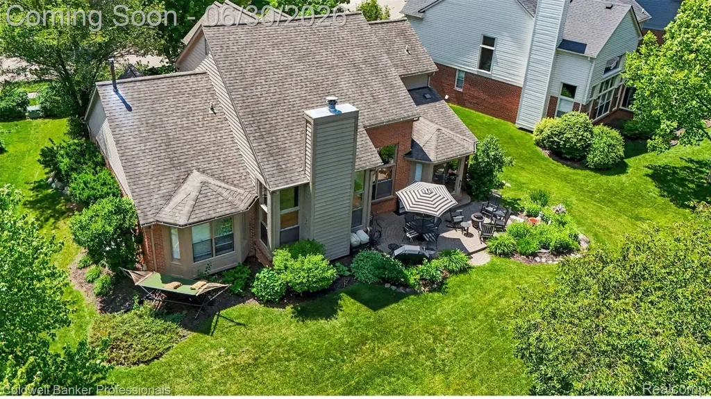 1085 Bloomview Circle Rochester City MI 48307