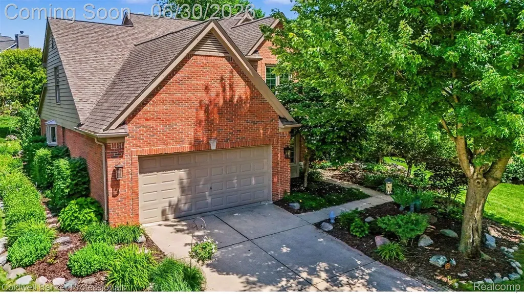 1085 Bloomview Circle Rochester City MI 48307