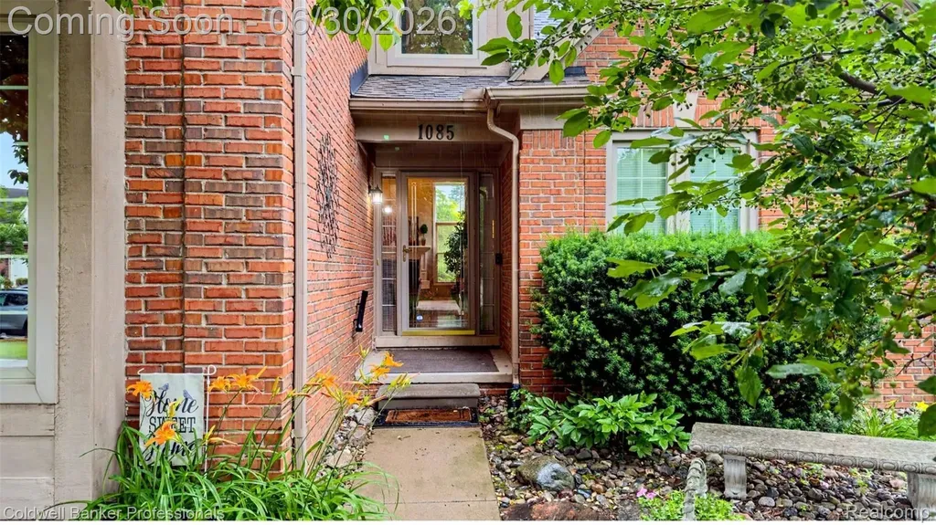 1085 Bloomview Circle Rochester City MI 48307
