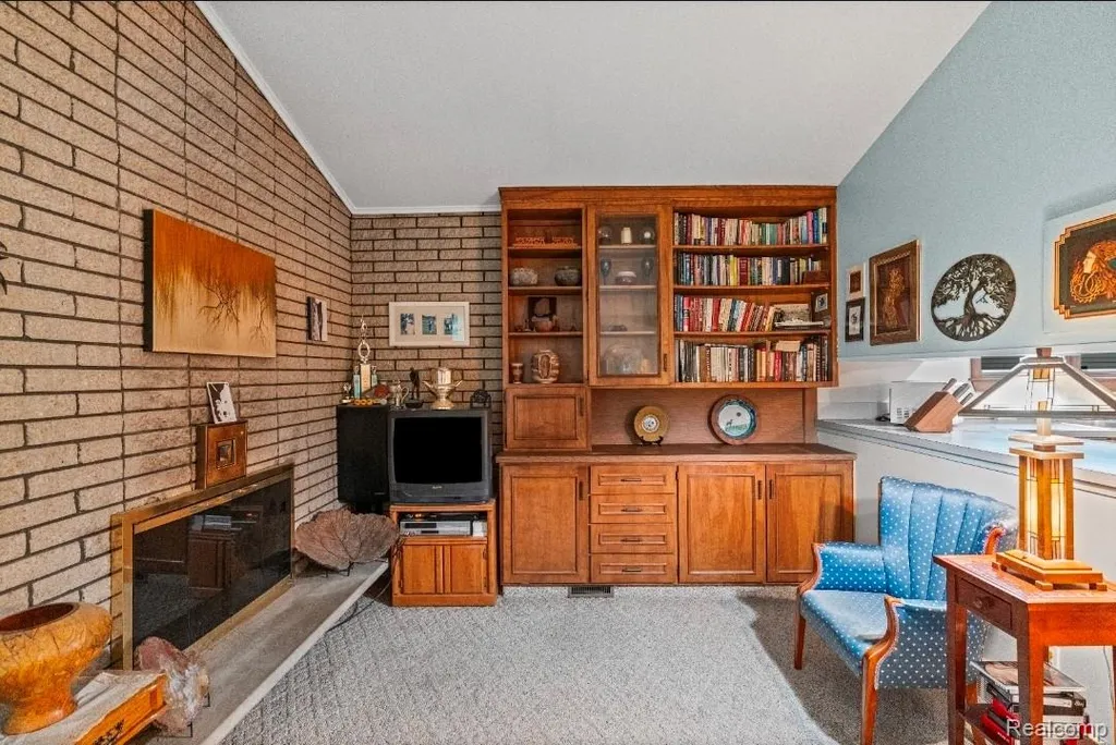 439 Windmill Point Drive Flushing City MI 48433