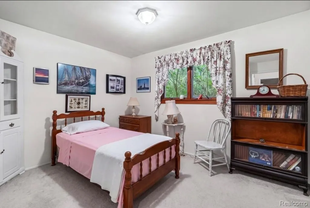 439 Windmill Point Drive Flushing City MI 48433