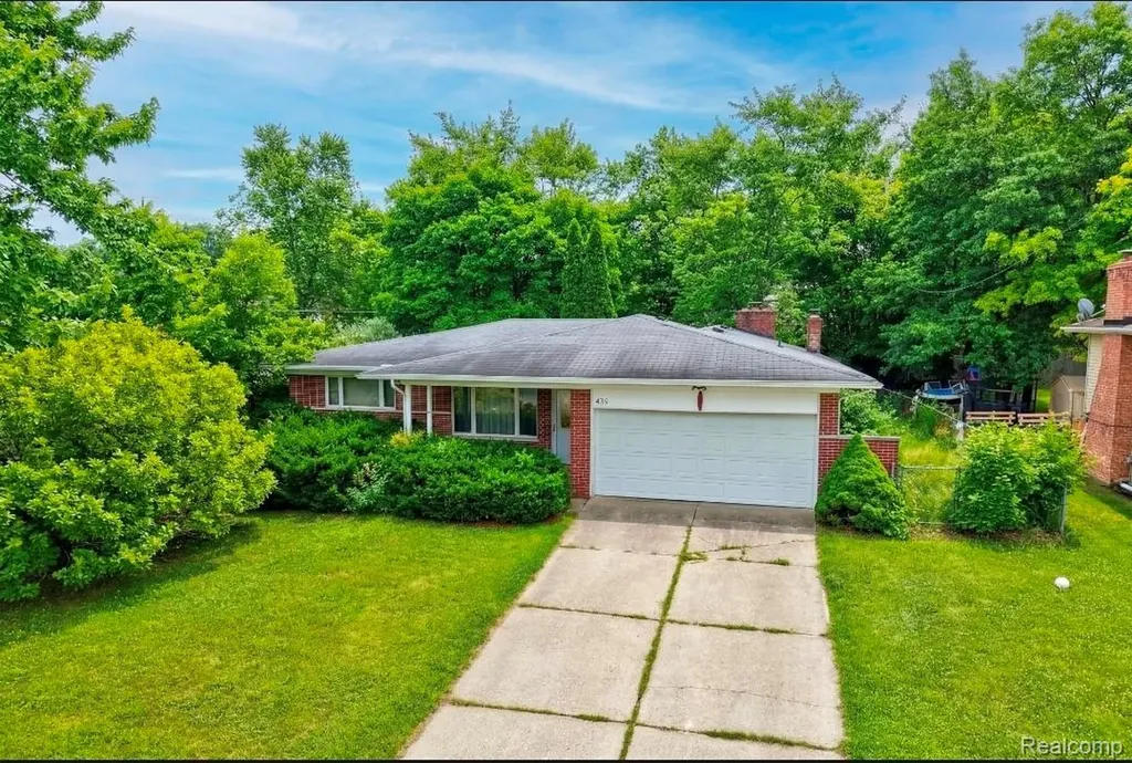 439 Windmill Point Drive Flushing City MI 48433
