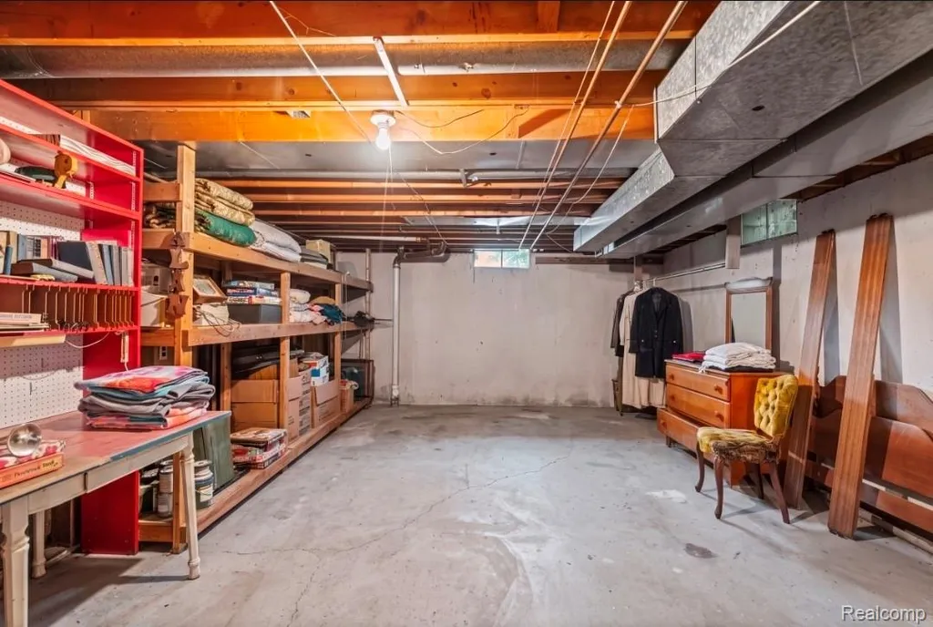 439 Windmill Point Drive Flushing City MI 48433