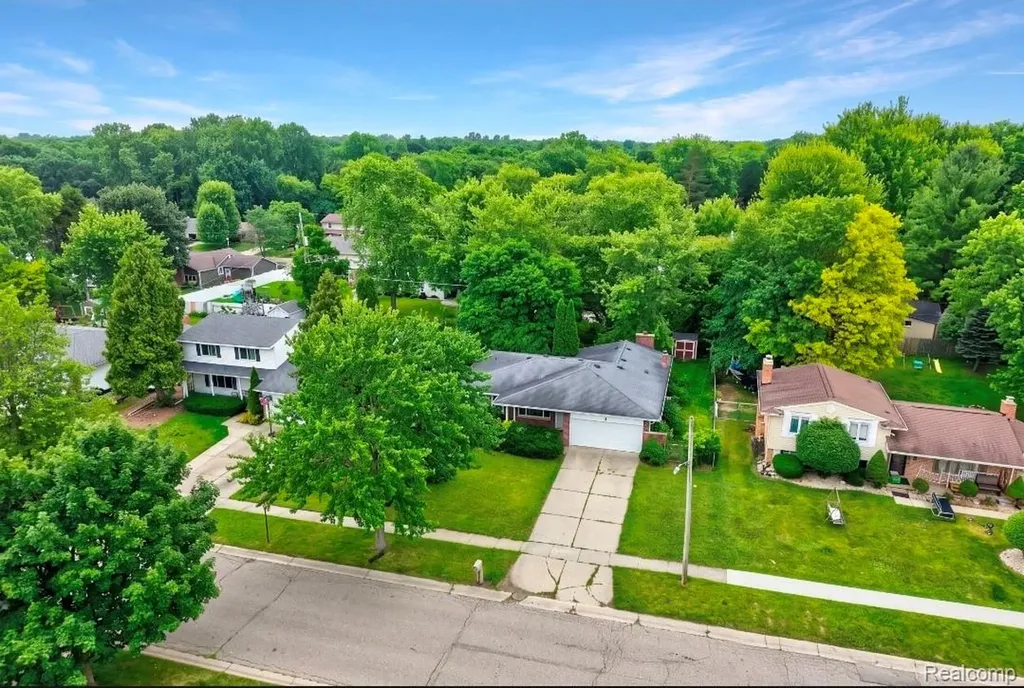 439 Windmill Point Drive Flushing City MI 48433